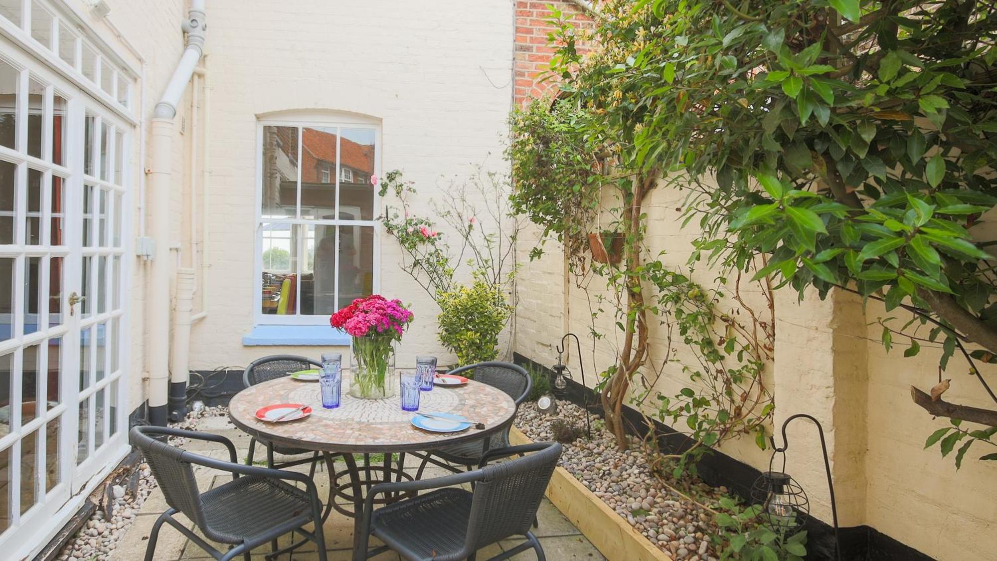 Northcliffe, Southwold Seafront Sleeps 14 Villa Exterior photo